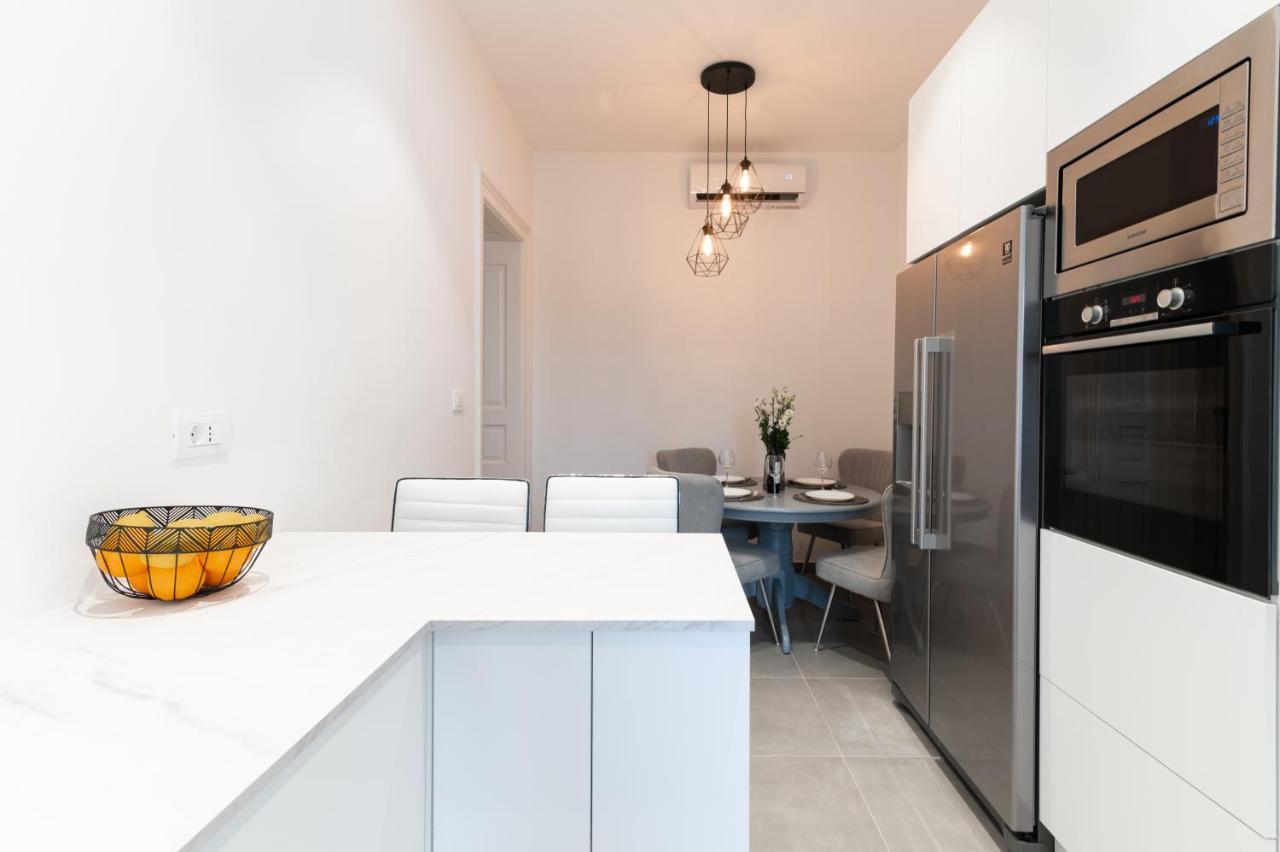 Tom'S Luxury Apartment Zadar, Branimirova Obala Екстериор снимка